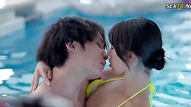 (Eng Sub) Wife Cheating With Stranger At Resort Pool - Yuki Takeuchi
