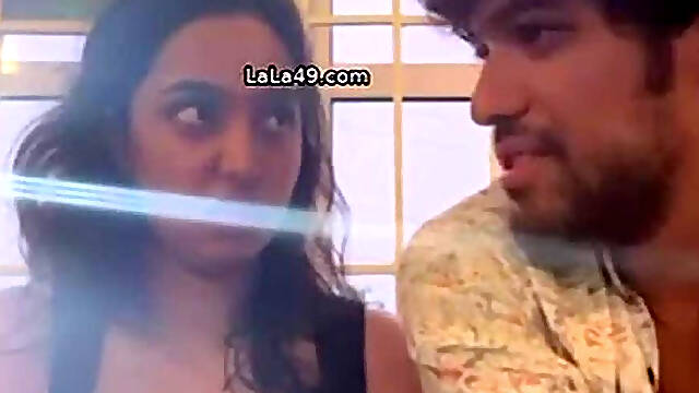 Public Place Ne Tits Show Karti Hai Kannada Girl Sex Clip -@Boss Stuff0