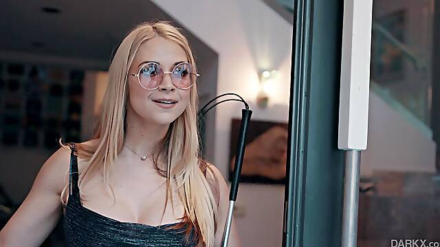 Blonde wife handles man's BBC in supreme cheating gem