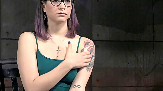 Horny babe Freya French gets her puss poked by Rain DeGrey