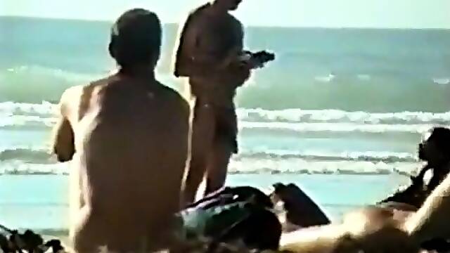 Str8 big dick on beach