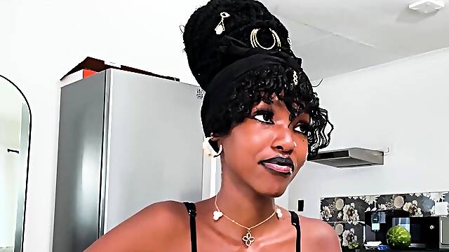 I ended up railing this BUSTY 18YO EBONY
