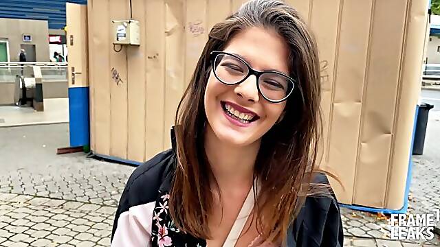 Attractive Sara Bell gets banged in the backseat here