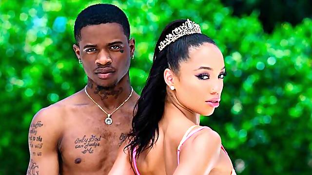 Aesthetic anal sex with a flexible ebony teen Alexis Tae