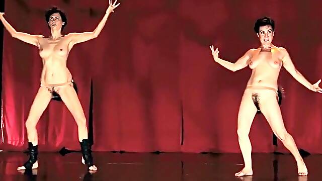 Naked on Stage 141 Eva Zapico CUL KOMBAT