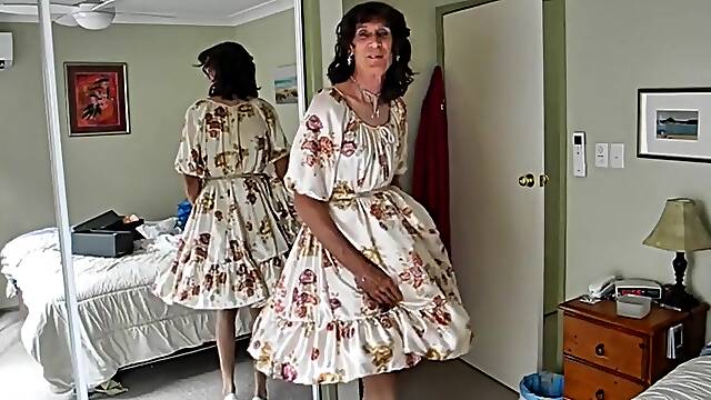 Crossdresser michelle playing in floral frock