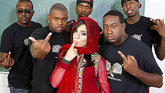 Nadia Ali - DogFartNetwork