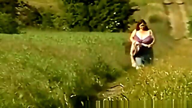 Titsiana walking