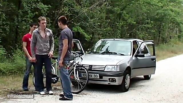 Eurocreme.com - Twinks in the forest