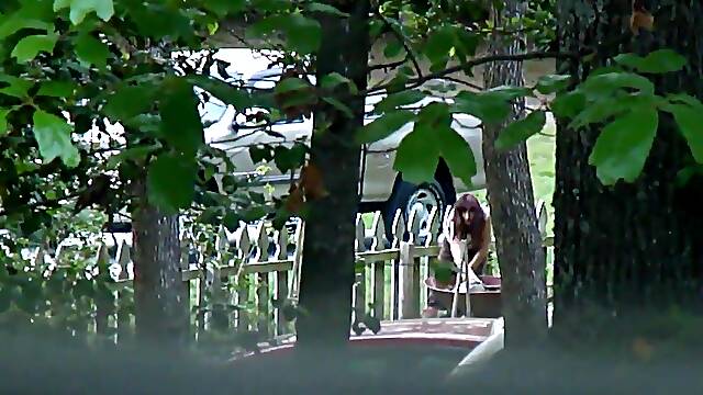 Teen neighbors mom in yard