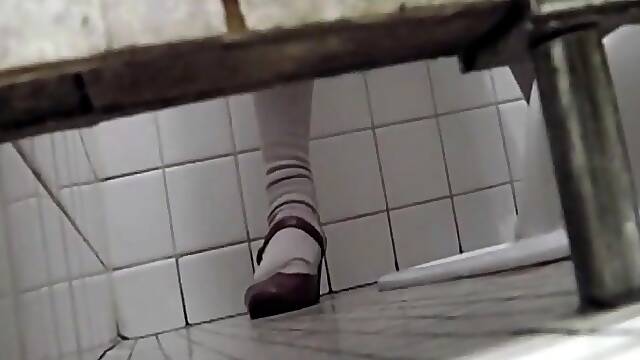 1919gogo 7615 voyeur work girls of shame toilet voyeur 138