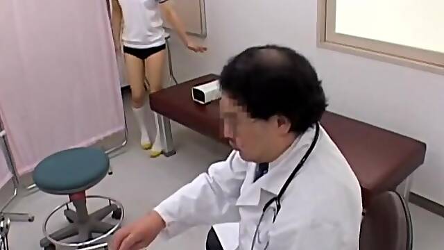 Asian voyeur movie with teen pussy examined by the doctor