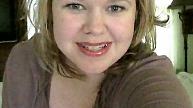 Mature chunky blonde lady squirts so hard on the webcam