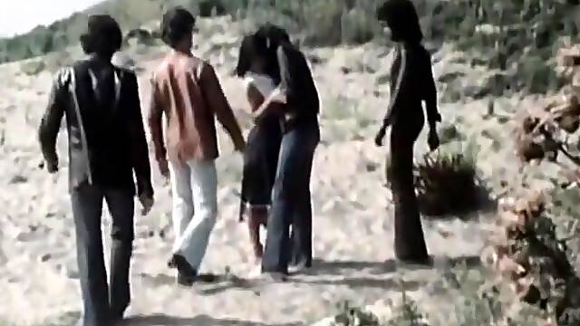 Bailey Bradshaw And Catherine Ringer - Love Inferno