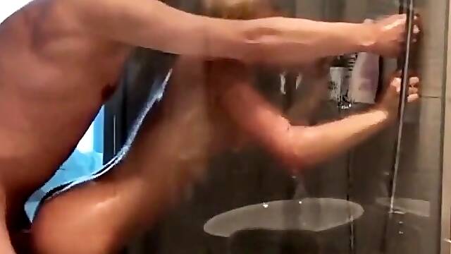 Svensk amatr milf avsugning och knulla