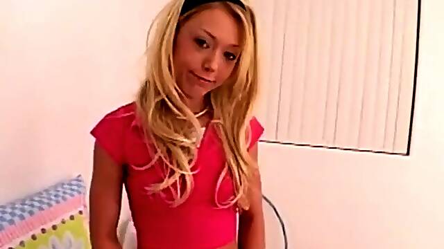 Lil Lexi Scared Stiff