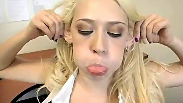 Corriendo en kagney ft. Kagney Linn Karter: Blowjob, Big Tits Anal Porn