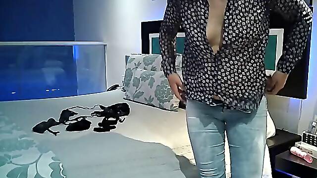 My wife starts to get excited and shows off, she wants to fuck with my friend