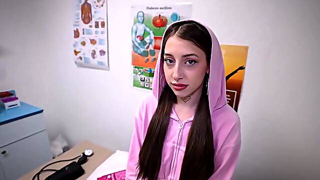 Patient Melody Gets A Bbc Creampie For Medication