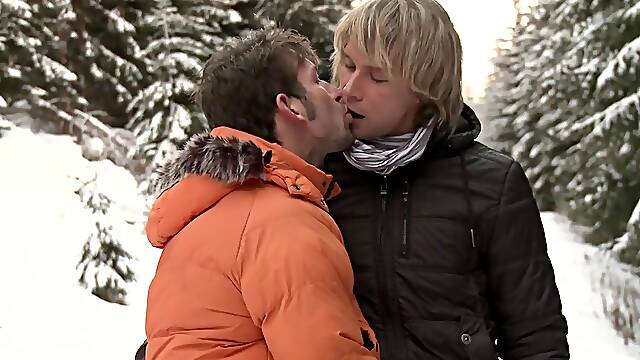 Bare-Back Ski Mountain - OutInPublic