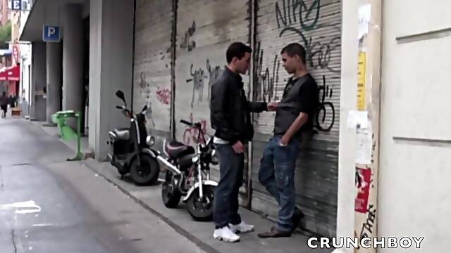 Sex in discreet basement with 2 friends Julien and Pedro - CrunchBoy