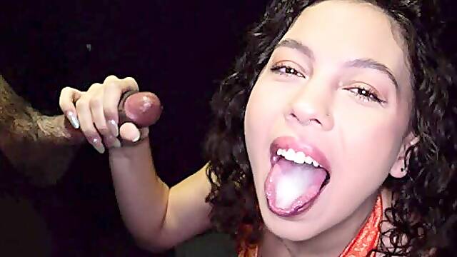 Satine Summers Craves Gloryhole Cock Deep in Throat