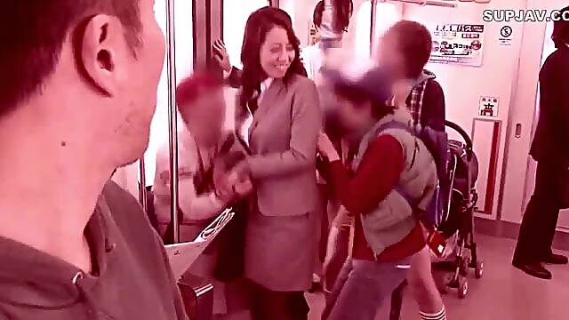 Strong Male College Having Fun With Naughty Girl At Train When Nobody Look Getting Many Vaginl Cumshots