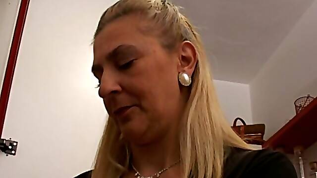 Mature houswife was assfucked with cum on her face