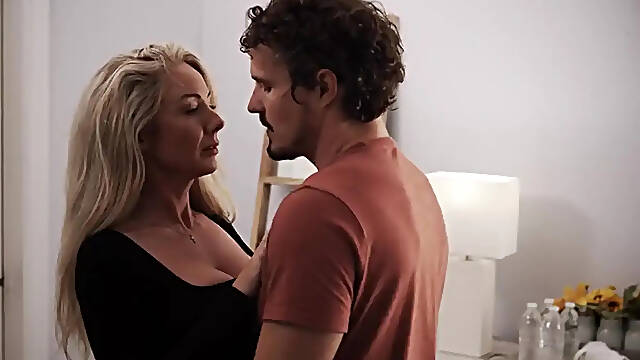 Robby Echos Heist - Busty Blonde MILF takes it all