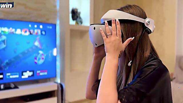 Fucking my super-fucking-hot stepmom in VR while shes naive - XXX !