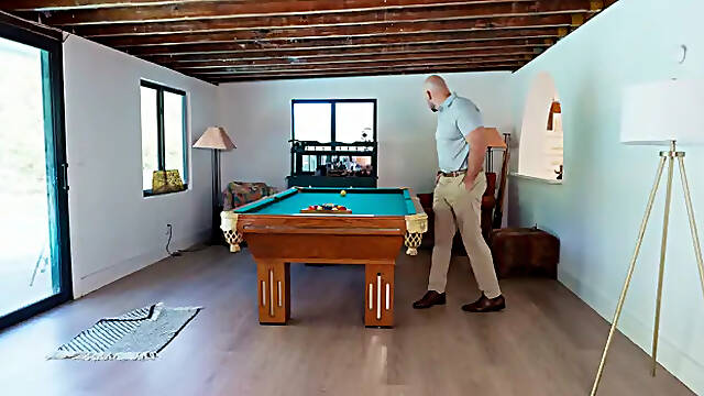 Brazzers: Remys Oozing Tights Tease JMAC