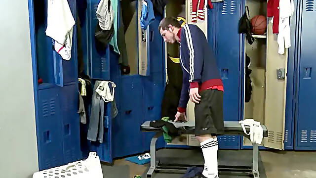 Circle Jerk Boys: Toby Unleashes His Lust in the Lonely Gym