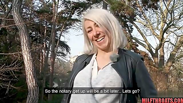 Exciting MILF double-penetration with cum shot
