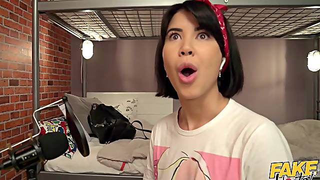 Short-haired bimbo Lady Dee gets passionately fucked