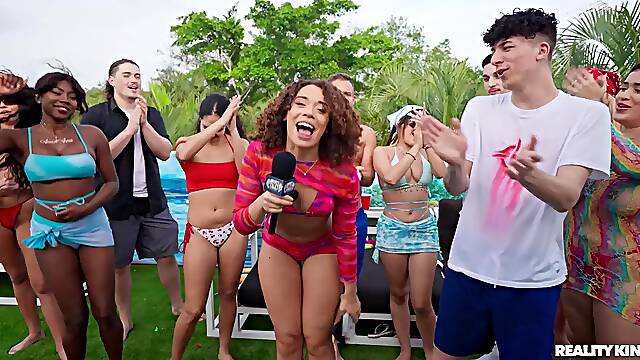 Money Talks Red-Hot Rooftop: Outdoor Interracial Orgy with Amari Anne, Nicky Rebel, Willow Ryder, Ethan Seeks, Nia Bleu, Selina Bentz, Daisy LaVoy