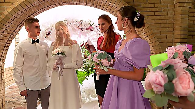 Cheating bride Novella Night blows and gets fucked on the wedding