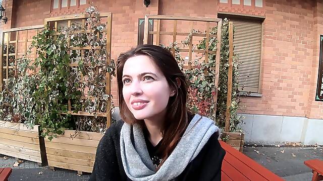 Brunette Felicia Vina gets her pussy licked and fucked by Porno Dan