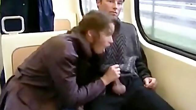 Amateur blowjob on the street for a stranger