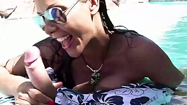 Hot sex in the pool with the sexy Latina Laly Vallade