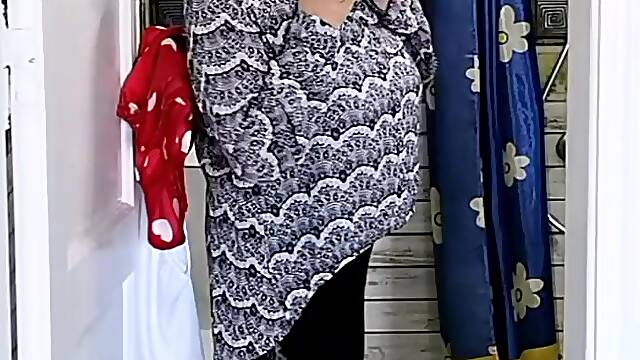 A Day with Granny MariaOld: WC Peeping and Evening JOI and Pleasure