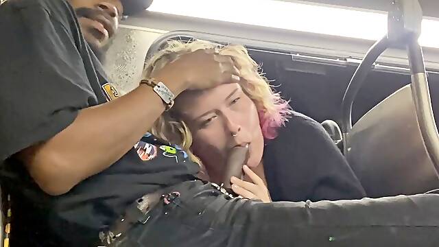 Sneaky deep throat on the Back of the Bus   ♠️