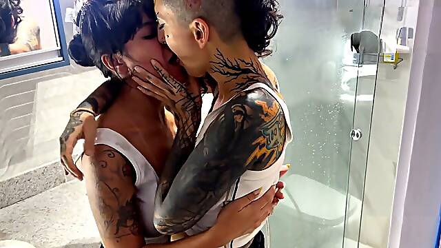 I WAS SURPRISE AND ended UP IN A HOT BATH WITH A SLUT, WE fondled OUR vulvas UNTIL WE CAME