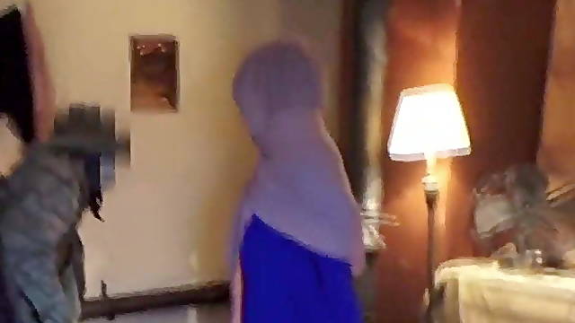 2 US Soldaten ficken Kopftuch Muslima