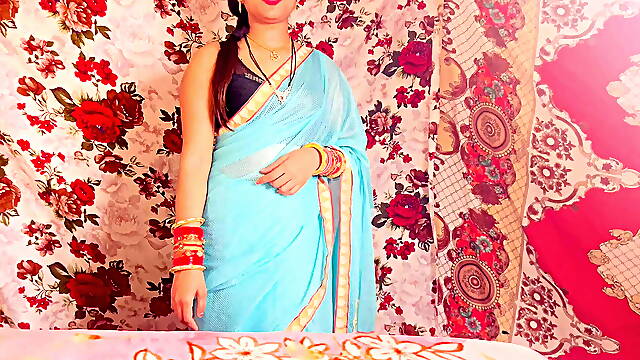 Teacher fuck her Indian student mahi ne apne desi student se chudvayi