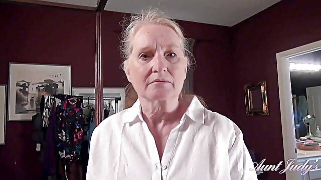 Auntjudys - a Morning Treat From Your 61yo Busty Mature Stepmom Maggie