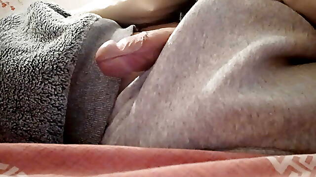 No Nut November NNN, my first time. What do you do for morning wood? Me, dry humping. But I want to cum so bad. I can't help it,