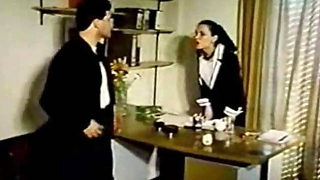 Greek porno kai i proti daskala (1985)