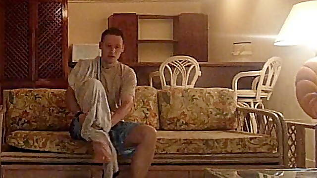 Kudoslong fresh from a swim strips off and wanks cumming over his chest