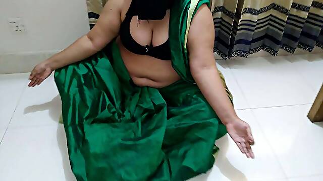 Tamil Savita Aunty Ko Jabardast Chudai padosi