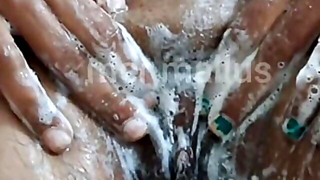 Malayali Housewife Nude Bathing